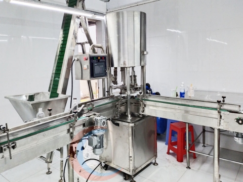 Máy chiết rót chất lượng cao