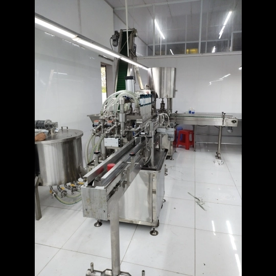 Máy dãn nhãn tự động